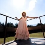 Quelle tenue pour une communion : invitée et maman