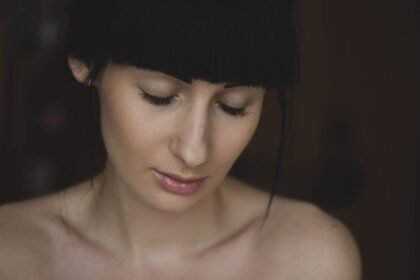 Routine maquillage naturel pour débutantes : étape par étape