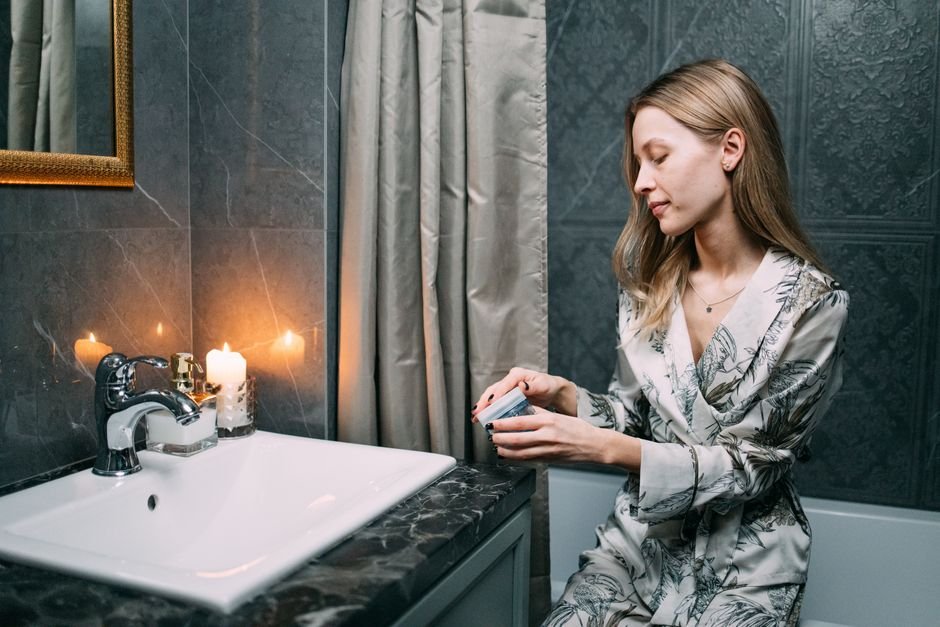 Comment appliquer le rétinol sans irriter sa peau