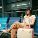 Quelle tenue pour voyager en avion : confort et style