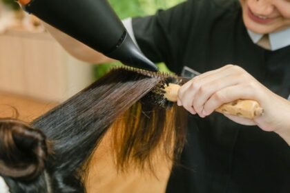Quel soin pour cheveux secs : la routine qui les repare