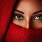Comment maquiller des yeux verts : les couleurs qui subliment