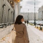 Comment porter un trench femme : les looks qui fonctionnent