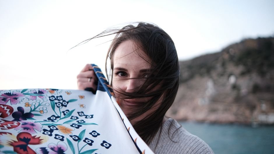 Comment nouer un foulard : 6 façons élégantes